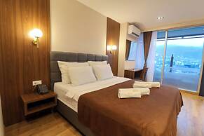 Semitronix Hotel