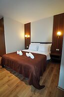 Semitronix Hotel