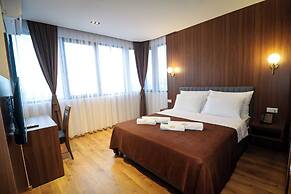 Semitronix Hotel