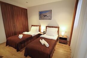 Semitronix Hotel