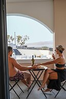 The Noverian Bios Caldera Sunset Suites