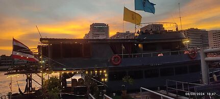 Sabai Sabai Liveaboard Bangkok