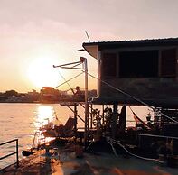 Sabai Sabai Liveaboard Bangkok