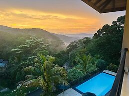 Grand Hills Kandy