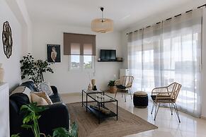 La Hacienda Cozy Home