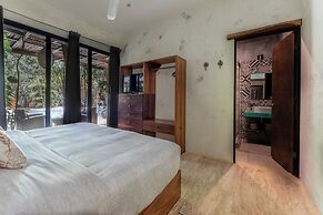 TRECE LUNAS TULUM