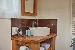 Bramley Lodge