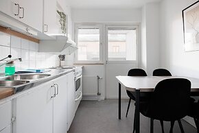 Affordable SoFo Stays