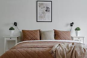 Affordable SoFo Stays