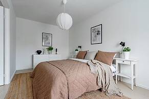 Affordable SoFo Stays