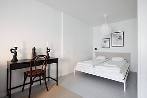 Affordable SoFo Stays