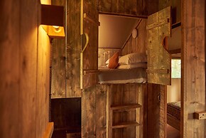 Russet Lodge