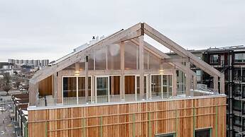 Game-Ready Stays at HomeX Hotel