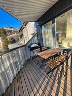 Tott Stay – Easy Slope Access