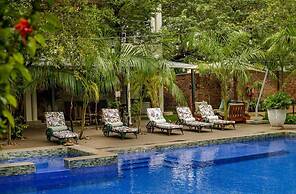 Kasambabezi Lodge