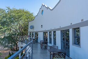 Kasambabezi Lodge