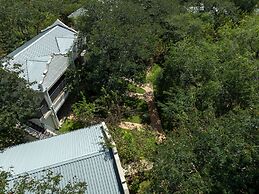 Kasambabezi Lodge