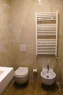 Blackwoody Contemporary Rooms - Toledo