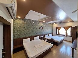 Hotel Candlewood Bar & Restro