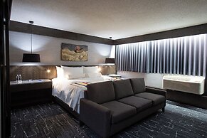 Grande Cache Hotel