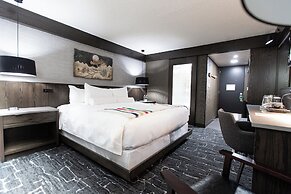 Grande Cache Hotel