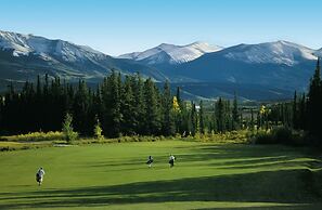 Grande Cache Hotel