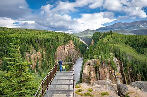 Grande Cache Hotel