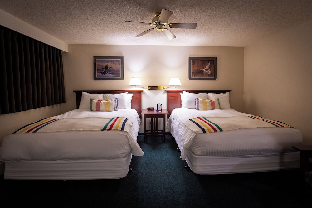 Grande Cache Hotel
