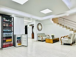 Hotel Tiwintza Internacional