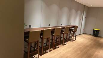 T3E JOY REST LOUNGE