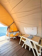 Floating Home in Reef Resort Unit 4