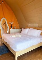 Floating Home in Reef Resort Unit 4