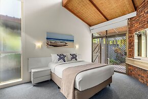 Nautilus Beach Resort by Charlesworth