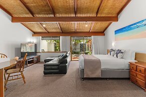 Nautilus Beach Resort by Charlesworth