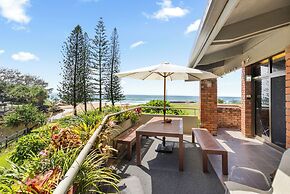 Nautilus Beach Resort by Charlesworth