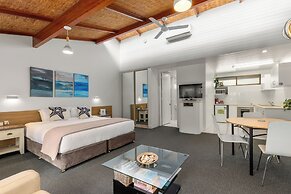 Nautilus Beach Resort by Charlesworth