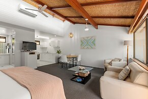 Nautilus Beach Resort by Charlesworth