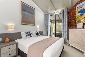 Nautilus Beach Resort by Charlesworth