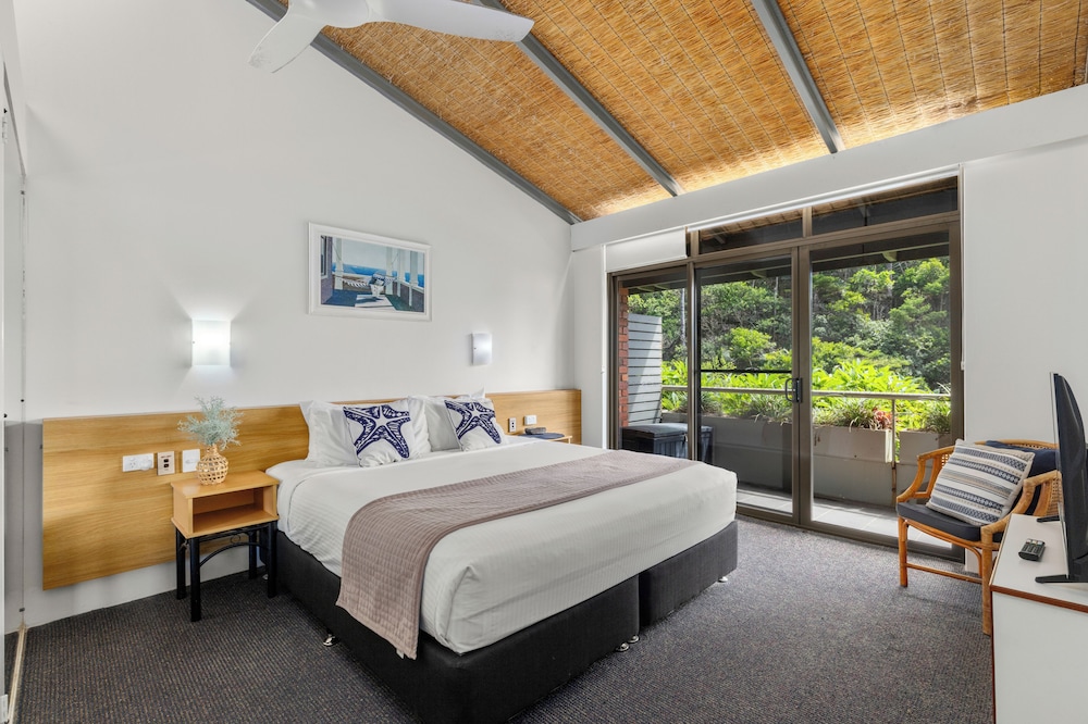 Nautilus Beach Resort by Charlesworth