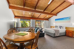 Nautilus Beach Resort by Charlesworth