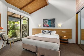 Nautilus Beach Resort by Charlesworth