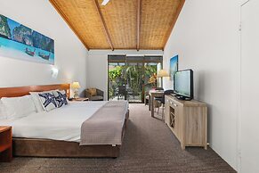 Nautilus Beach Resort by Charlesworth