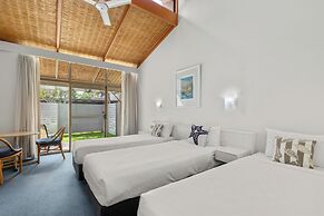 Nautilus Beach Resort by Charlesworth