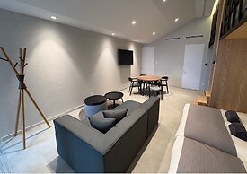 Sakura Cross Inn & Sauna Ishigaki