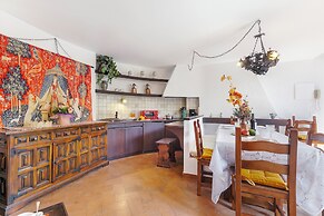 Albert's Castle Apt