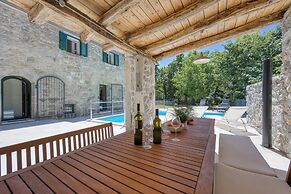 Stone Villa Galant with Pool