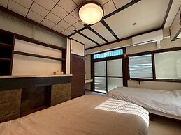 Azamian Atami