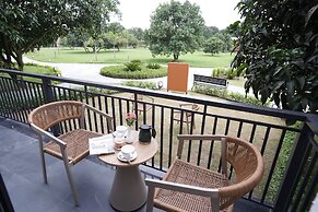 Mamaya Resort & Spa By Four Leaf Hotels