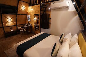 Mamaya Resort & Spa By Four Leaf Hotels