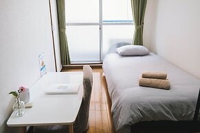 Osaka English House